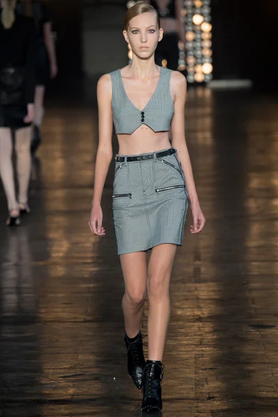 Look 5